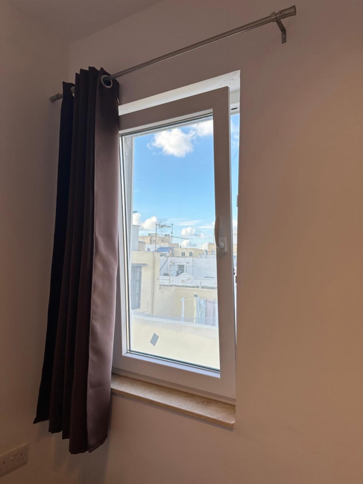 One Bedroom Appartment With Terrace In Sliema Exterior photo